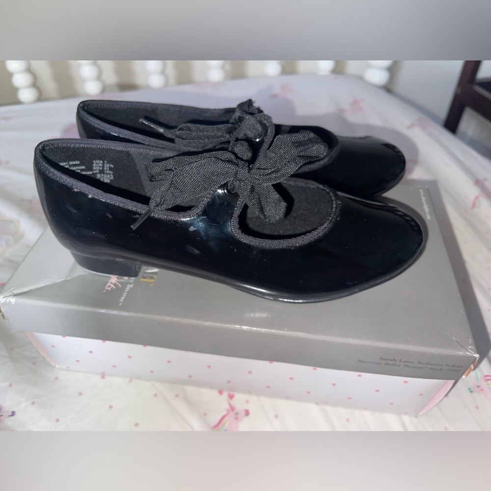 New Toddler Girl’s Tap shoes sz 1